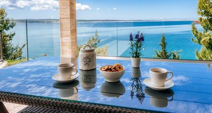 Gorgeous home in Starigrad