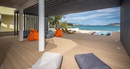 Lovely home in Novalja with WiFi