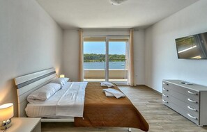 6 Schlafzimmer, kostenloses WLAN, Bettwäsche