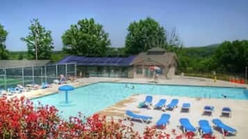 Indoor pool, outdoor pool