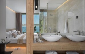Bathtub, hair dryer