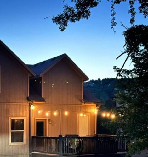 TOP Rated! Family HOME with 7 King beds + Hot tub