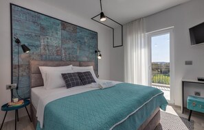 3 bedrooms, travel crib, free WiFi, bed sheets - Beautiful home in Sukosan with WiFi (Sukosan)