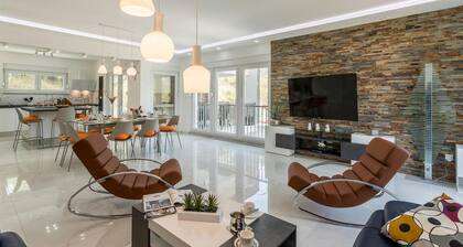 4 bedroom amazing home in Tugare