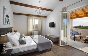4 chambres, lit parapluie, Wi-Fi gratuit, draps fournis