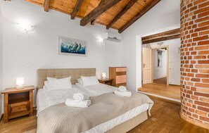 3 bedrooms, free WiFi, bed sheets - Luxurious home in Brcici (Brcici)