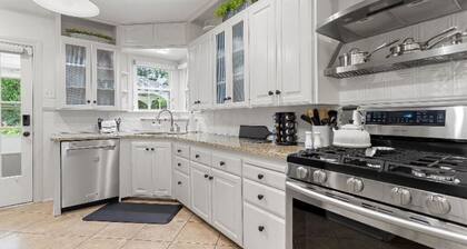 Restful Retreat; Beautiful & Allergy Free!
Just 1/2 mile to Tyler's med hub.