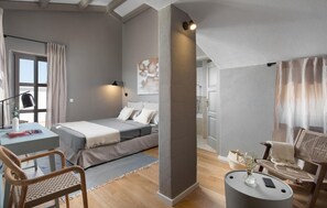 4 chambres, fer et planche à repasser, lit parapluie, Wi-Fi gratuit