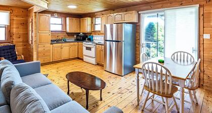 Cozy Seaside 2 Bedroom Cottage With Incredible Views And Large Patio