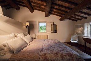 5 Schlafzimmer, Bügeleisen/Bügelbrett, kostenloses WLAN, Bettwäsche