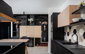 Fridge, microwave, oven, stovetop - 5 bedroom nice home in Podstrana (Podstrana)