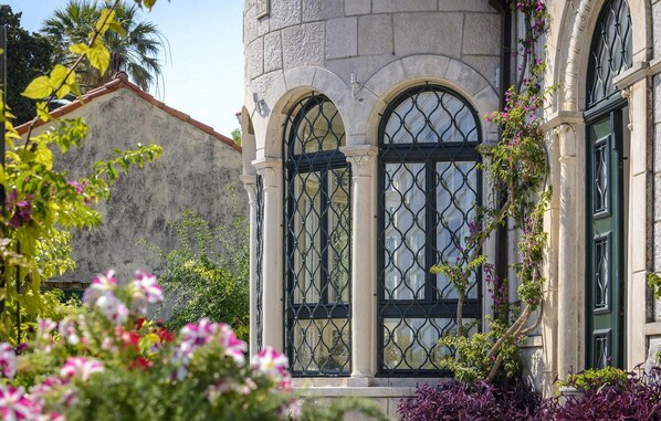Exterior detail - Amazing home in Dubrovnik with sauna (Dubrovnik)