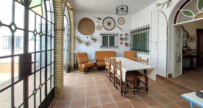 Nice home in El Rocio (Almonte)