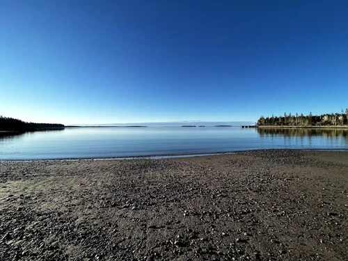 Cozy Seaside 1 Bedroom Cottage