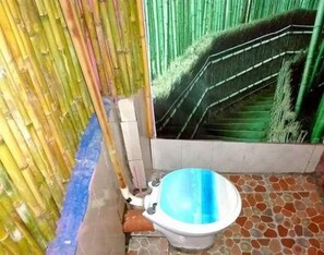 Suihku, saippua, vessapaperi