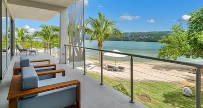 10BR Luxury Villa, Fully Staffed and w/ Chef-STSHA