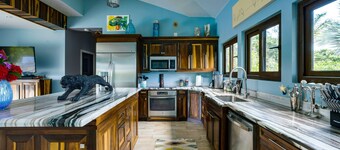 Lagoonfront 3BR with Pool & Rooftop Sunset Views