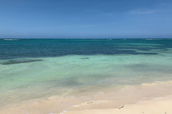 Am Strand, Liegestühle, Strandtücher