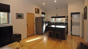 Refrigerador, microondas, horno, cafetera/tetera