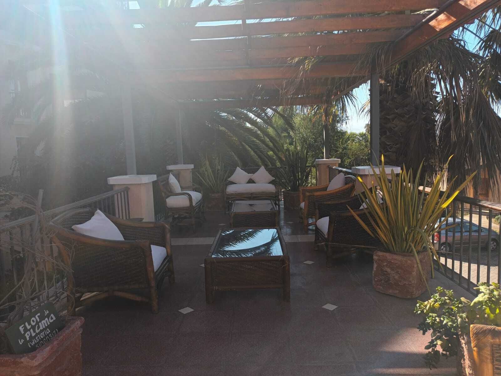 TV LCD 32-inch có truyền hình vệ tinh 