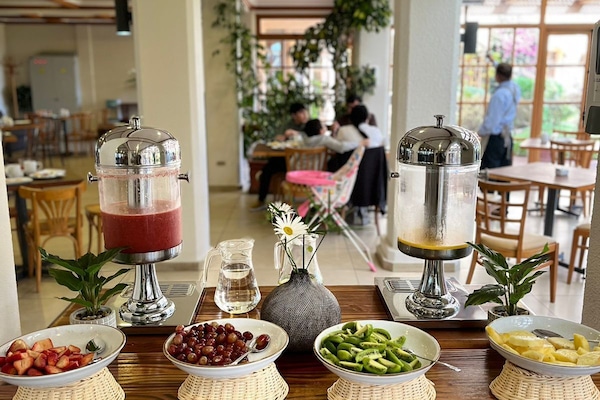 Café da manhã continental grátis todos os dias