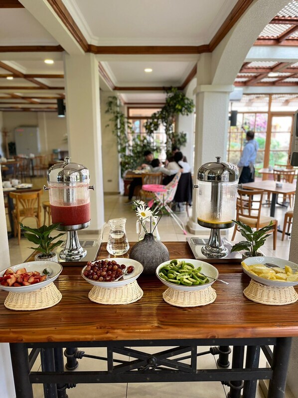 Desayuno continental incluido todos los días 