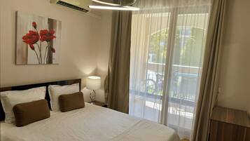 1 bedroom, WiFi, bed sheets