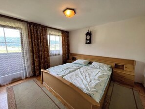 3 bedrooms, WiFi