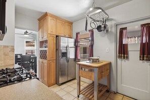 Classic Apartment | Private kitchen