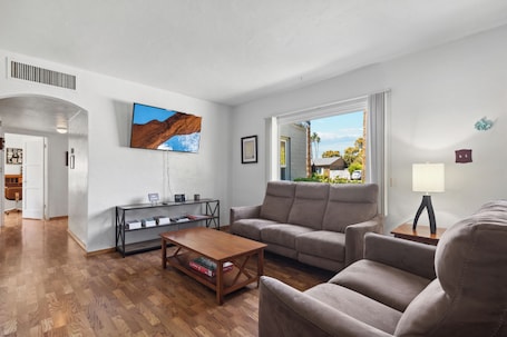 Classic Apartment | Living area