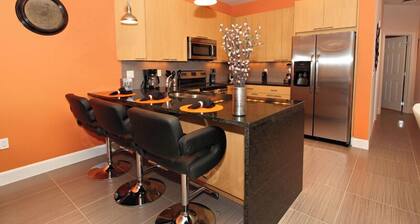 Luxury Pool Villa: Serenity Haven, 3BR, Balcony - 17413