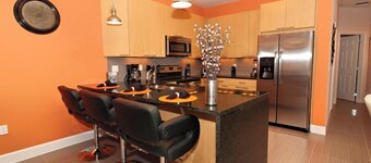 Luxury Pool Villa: Serenity Haven, 3BR, Balcony - 17413