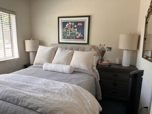 1 chambre, fer et planche à repasser, Wi-Fi, draps fournis