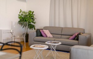 TV, table tennis - Amazing home in Primosten (Primosten)