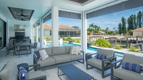 Outdoor dining - 1110 Abbeville Court - New Vacation Retreat in Paradise. (Marco Island)