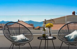 Outdoor dining - Stunning home in Zadar with sauna (Zadar)