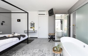 3 Schlafzimmer, Reisekinderbett, kostenloses WLAN, Bettwäsche