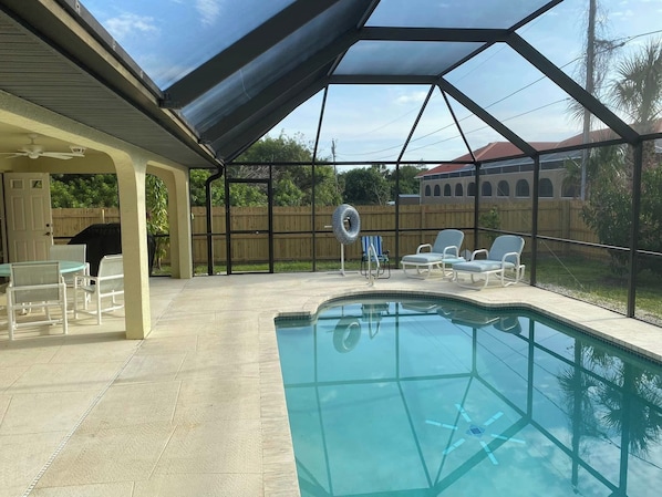 Outdoor pool, a heated pool