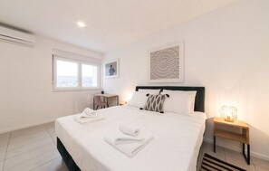 3 chambres, lit parapluie, Wi-Fi gratuit, draps fournis