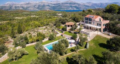 Superbe maison de 6 chambres Ă Sudurad