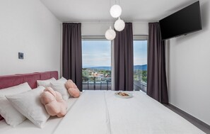 6 chambres, lit parapluie, Wi-Fi gratuit, draps fournis