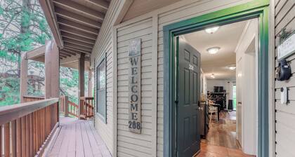Wildcat Den by Ruidoso Vacation Rentals