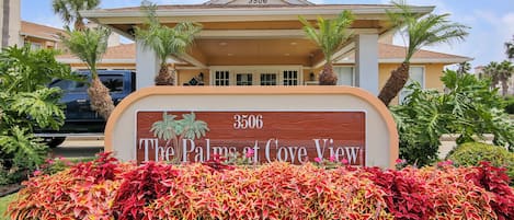 Condo (1 Bedroom) | Property amenity