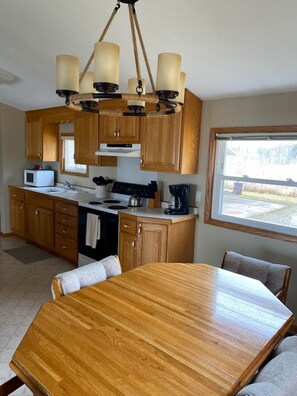 Open kitchen/dining/living