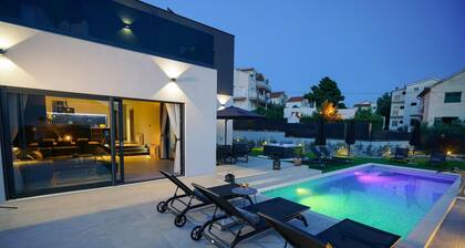 Luxuriöses Haus in Sibenik-Brodarica
