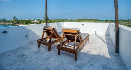 Oceanfront 5 Bedroom Private Island Villa w/ Pool