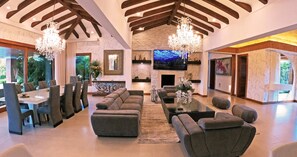 Fireplace - Llano Grande (Rionegro)