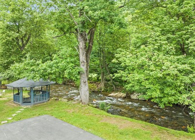The Valley Inn 