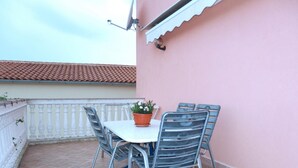 Apartment - Apartments Sam - Central With Pool (Medulin)