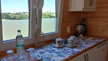 Réfrigérateur, plaque de cuisson, cafetiÚre/bouilloire